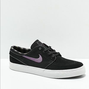Nike sb janoski purple and black suede.